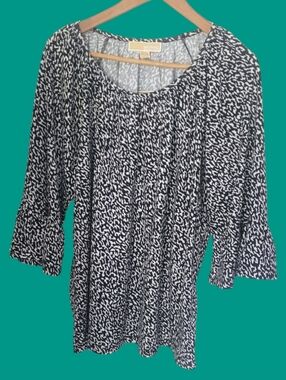 Michaels Kors Ladies Black and White Printed Scoop Neck Top